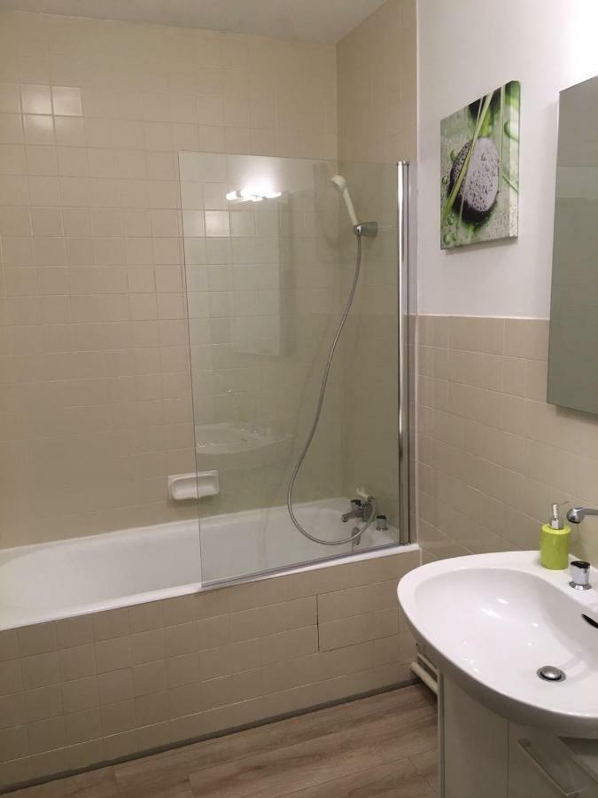 Appartements Boulevard Des Pyrenees Pau Ngoại thất bức ảnh