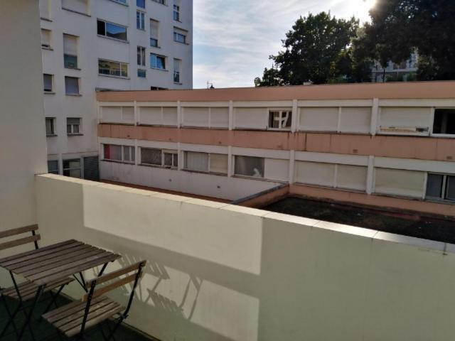 Appartements Boulevard Des Pyrenees Pau Ngoại thất bức ảnh